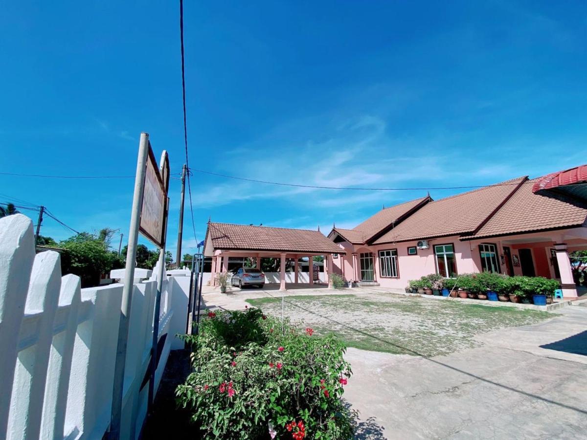 Hellokitty House - Unit 1 Villa Kuala Terengganu Exterior foto