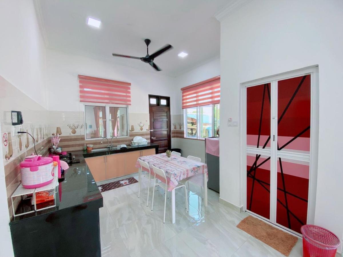 Hellokitty House - Unit 1 Villa Kuala Terengganu Exterior foto