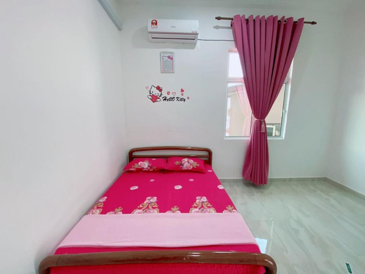 Hellokitty House - Unit 1 Villa Kuala Terengganu Exterior foto