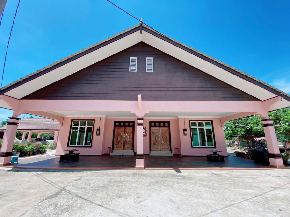 Hellokitty House - Unit 1 Villa Kuala Terengganu Exterior foto