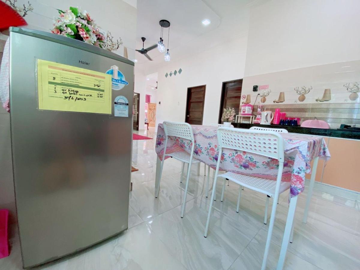 Hellokitty House - Unit 1 Villa Kuala Terengganu Exterior foto