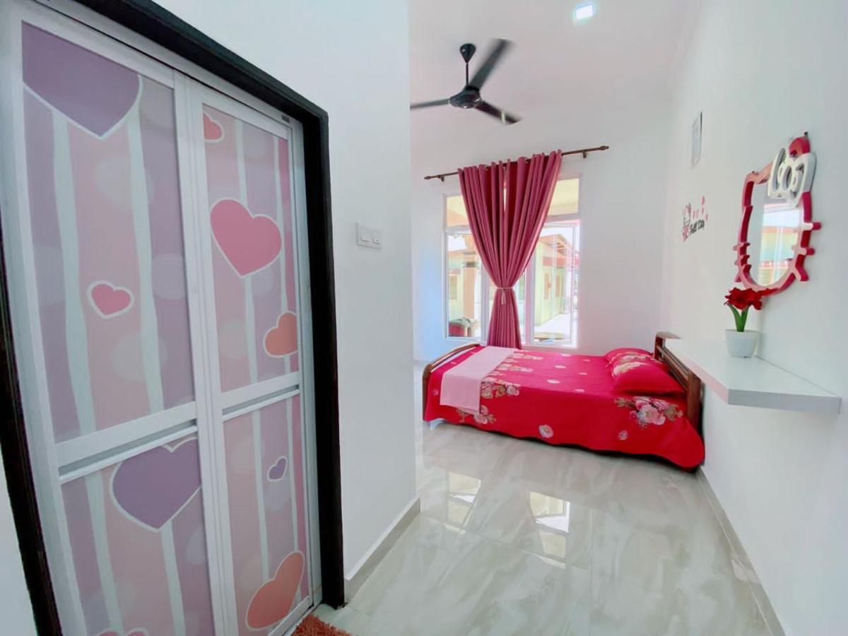 Hellokitty House - Unit 1 Villa Kuala Terengganu Exterior foto
