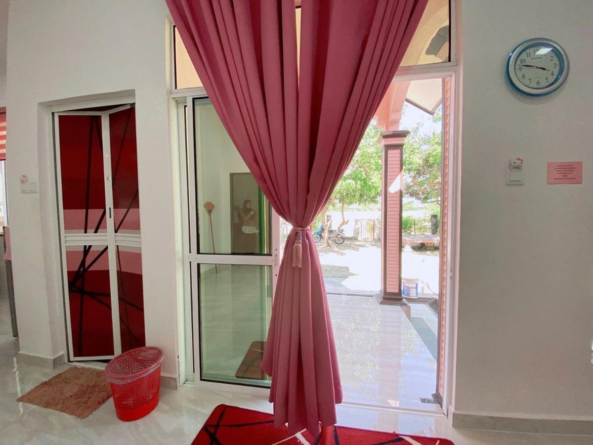 Hellokitty House - Unit 1 Villa Kuala Terengganu Exterior foto