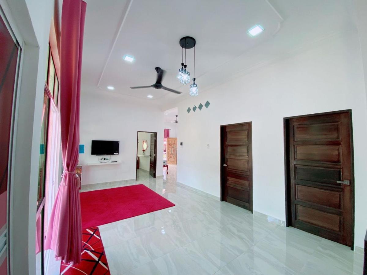 Hellokitty House - Unit 1 Villa Kuala Terengganu Exterior foto