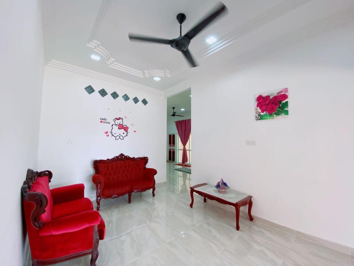 Hellokitty House - Unit 1 Villa Kuala Terengganu Exterior foto